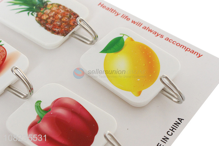 Cheap 4 Pieces Fruit Pattern Sticky Hooks Cheap Adhesive Hooks