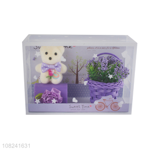 Factory direct sale new year gifts bear gift set with flower basket