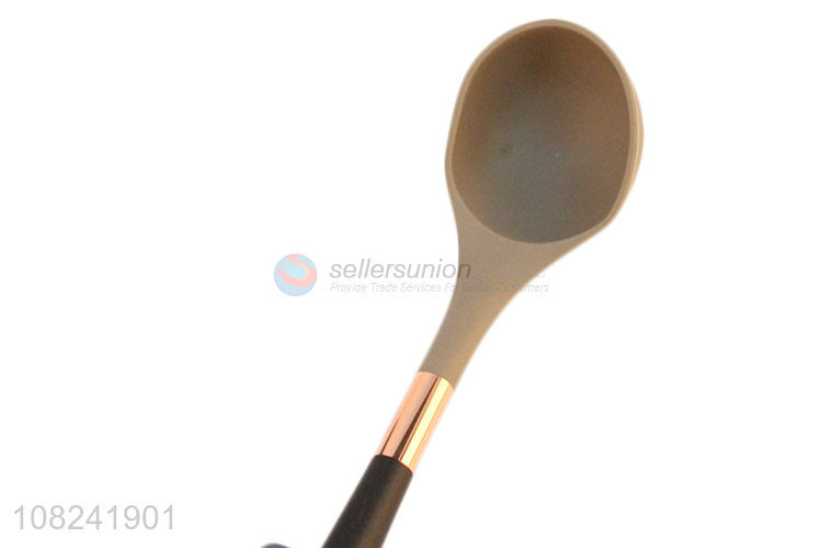 Factory wholesale silicone soup spoon kitchen utensils