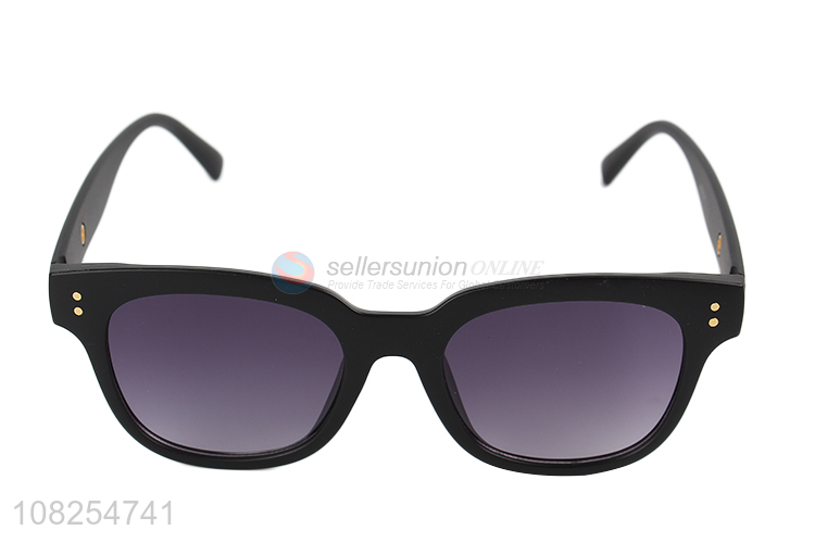 Newest Black Frame Sunglasses Fashion Outdoor Eyewear