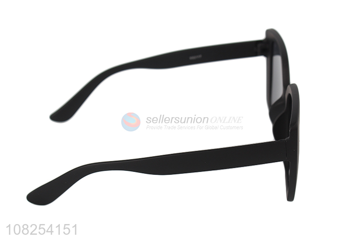 Wholesale Outdoor Sunshade Glasses Fashion Eyewear Black Sunglasses