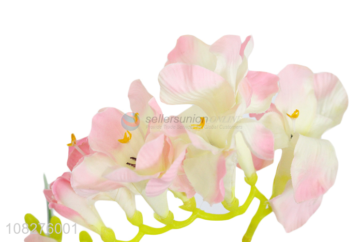 High quality lifelike artificial flowers in pot for table decoration