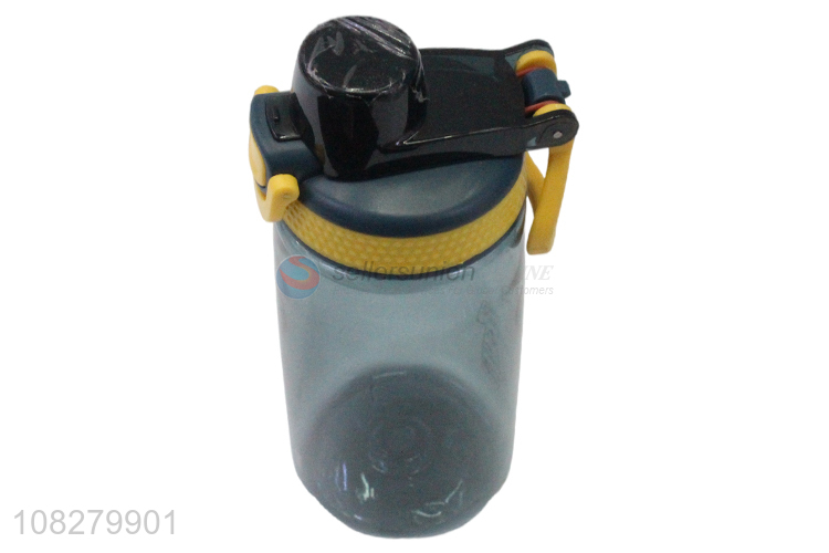 Hot Products Plastic Water Bottle Portable Sports Bottle