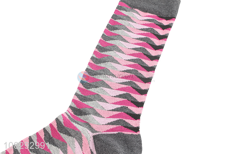 Factory Price Ladies Cotton Socks Fashion Crew Socks