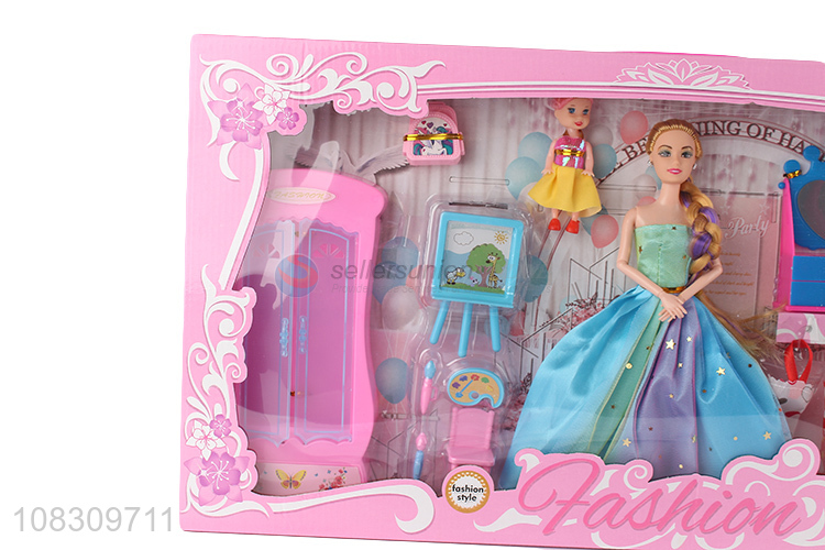 Factory wholesale girls play house toy gift box doll set