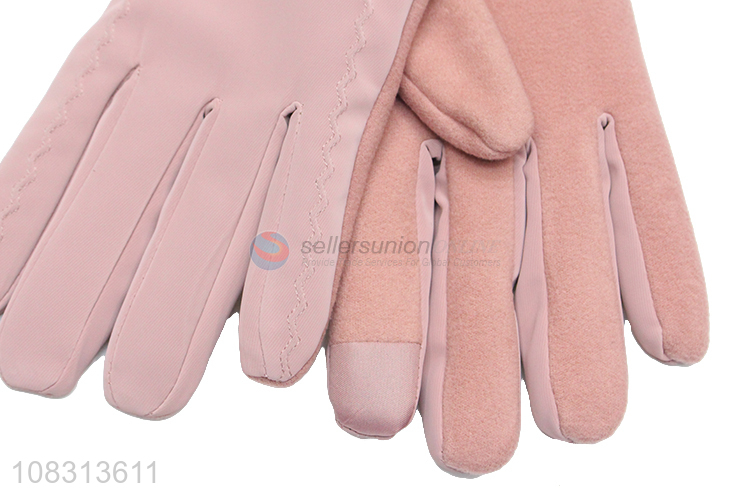 China factory touchscreen winter windproof riding gloves for women