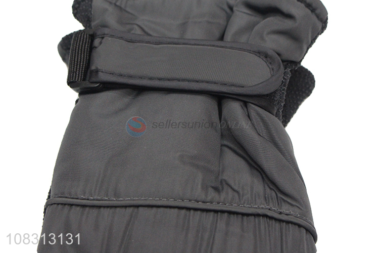 Wholesale men winter gloves windproof gloves for outdoor sports