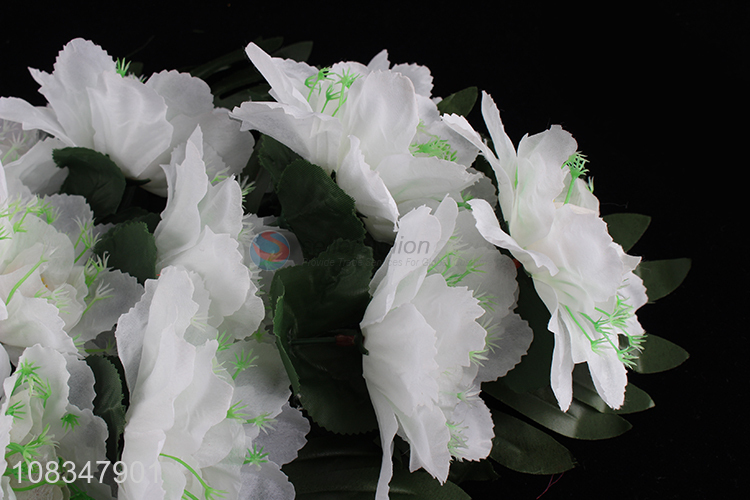 New Design Non-Woven Petals Plastic Simulation Flower