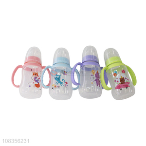 Best selling cute baby feeding bottle with silicone nipple