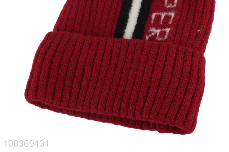 New design thickened warm knitted hat with fuzz ball