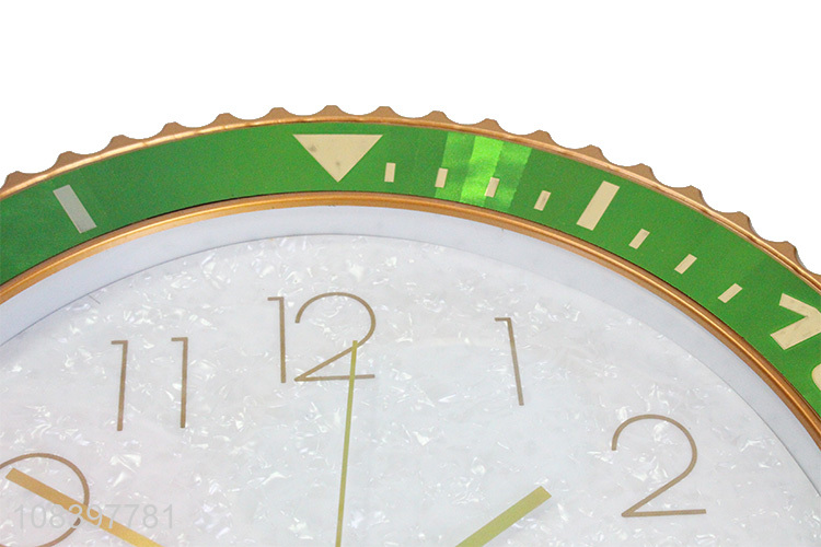 Hot selling small fresh quartz digital wall clock for home