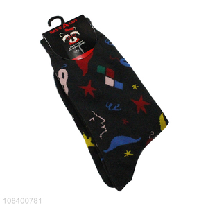 Yiwu wholesale fashion comfortable crew socks cotton socks