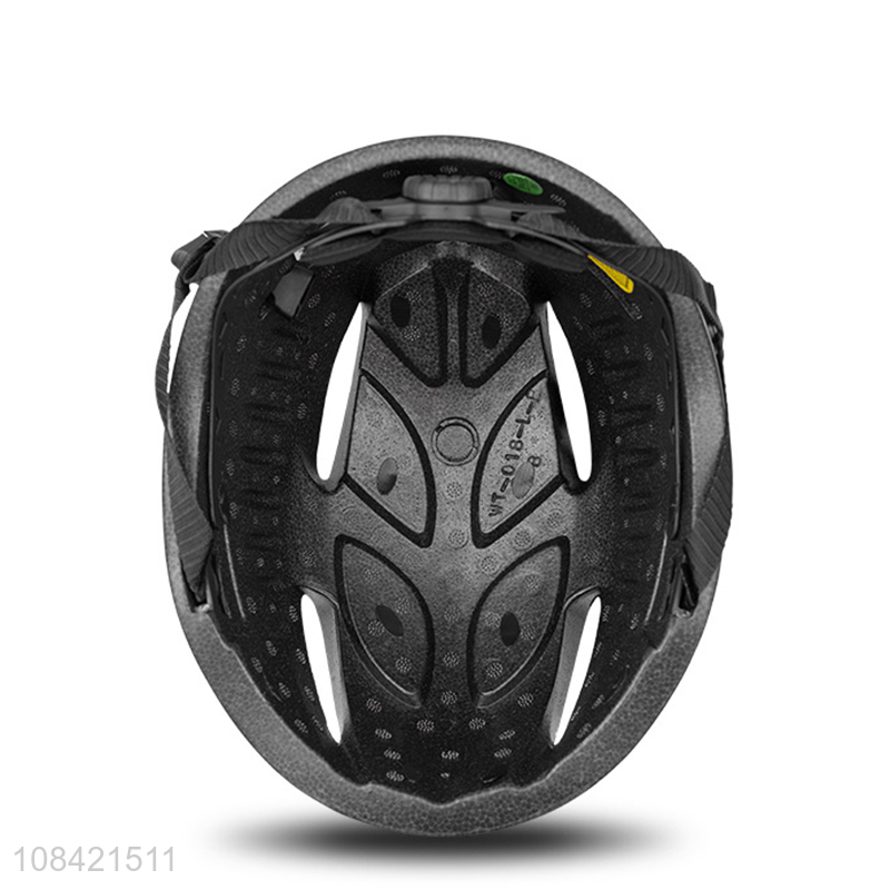 Wholesale outdoor intergrally-molded mountain bike helmet with sun visor