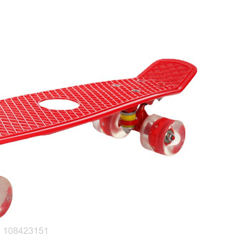 Yiwu wholesale four-wheel skateboard for children