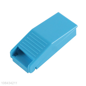 Yiwu supplier plastic medicine cutter medicine divider