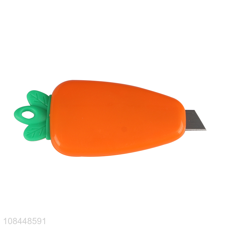 Good quality carrot shape portable mini paper cutter