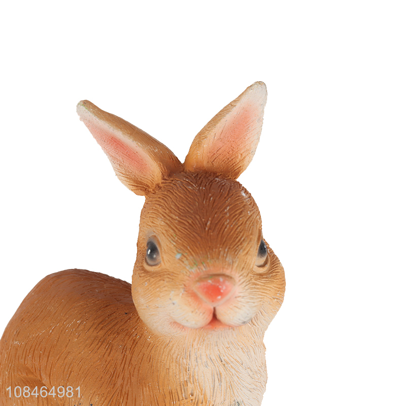 Good quality resin bunny figurine statue with stick for garden decoration