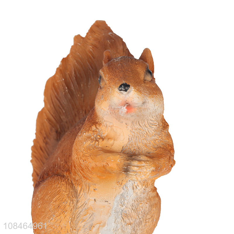 Wholesale resin squirrel figurine garden sculptures & statues for decor