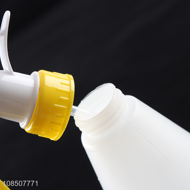 Top selling plastic garden watering tool spray bottle wholesale