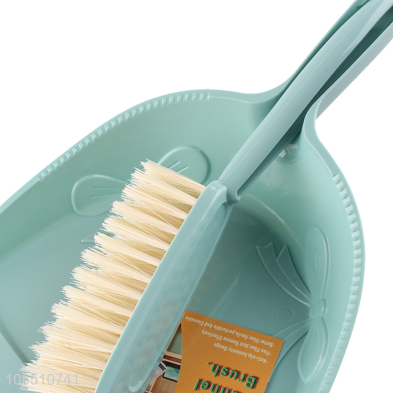 Latest design plastic handheld home cleaning dustpan broom set