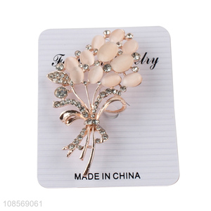 Latest design elegant flower alloy brooch pin for women