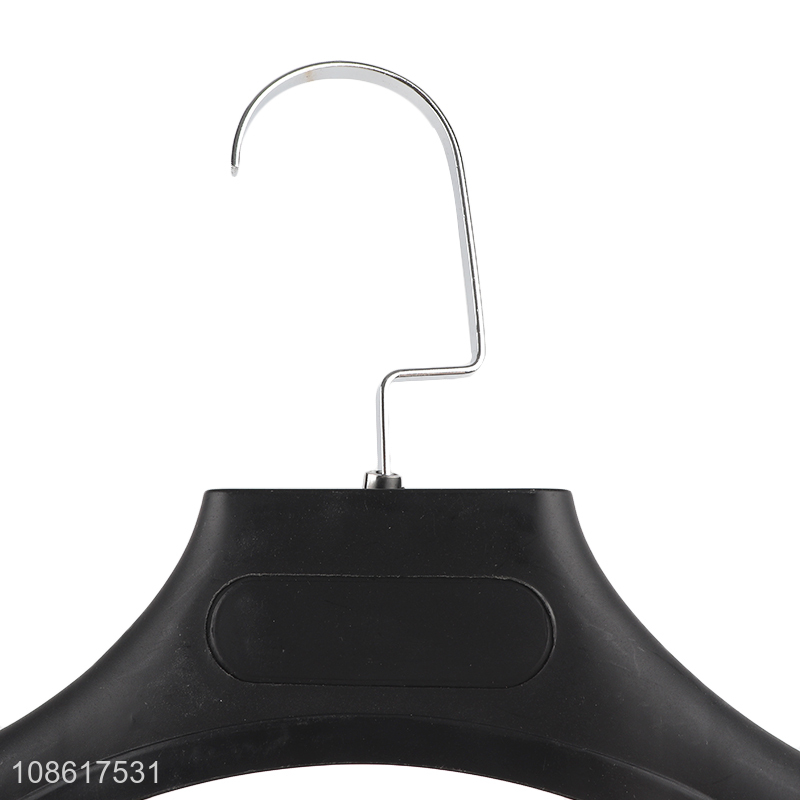 Wholesale heavy duty non-slip clothes hanger outerwear jacket hanger