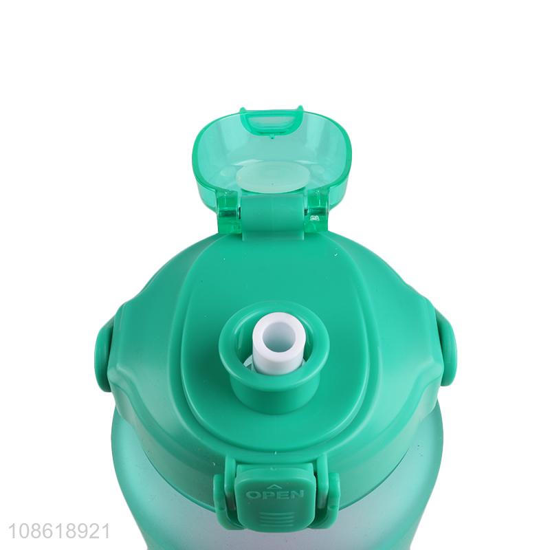 Wholesale 2000ml gradient color portable plastic water bottle for gym