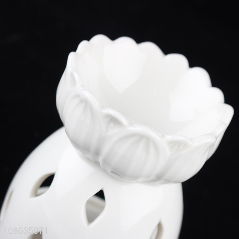 Good selling white ceramic flower tealight candle holder