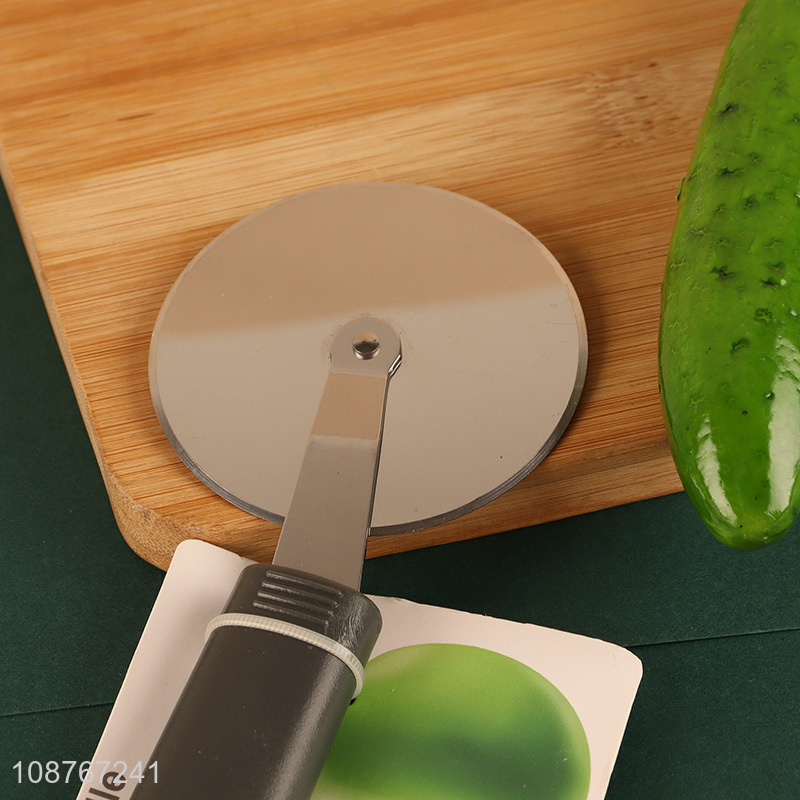 China imports pizza wheel cutter