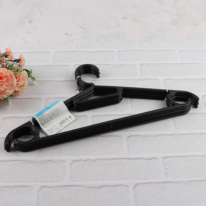 Yiwu market 5pcs black plastic clothes hanger