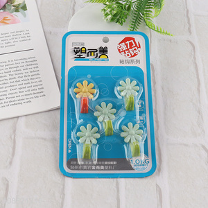 Good quality 5pcs flower shaped non-trace sticky wall hooks