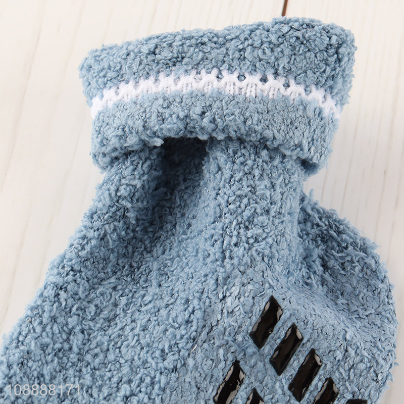 Factory price non-slip slipper socks winter fuzzy socks with grips