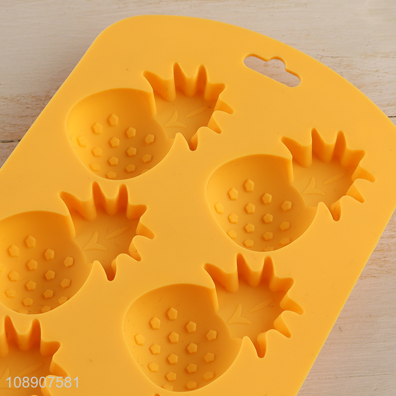 Hot selling 6-cavity pineapple shaped silicone ice cube tray for freezer