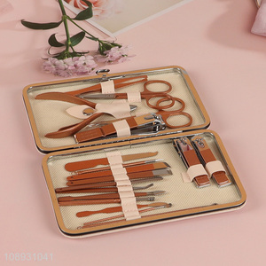 Factory Supply18PCS Carbon Steel Manicure Pedicure Kit for Women