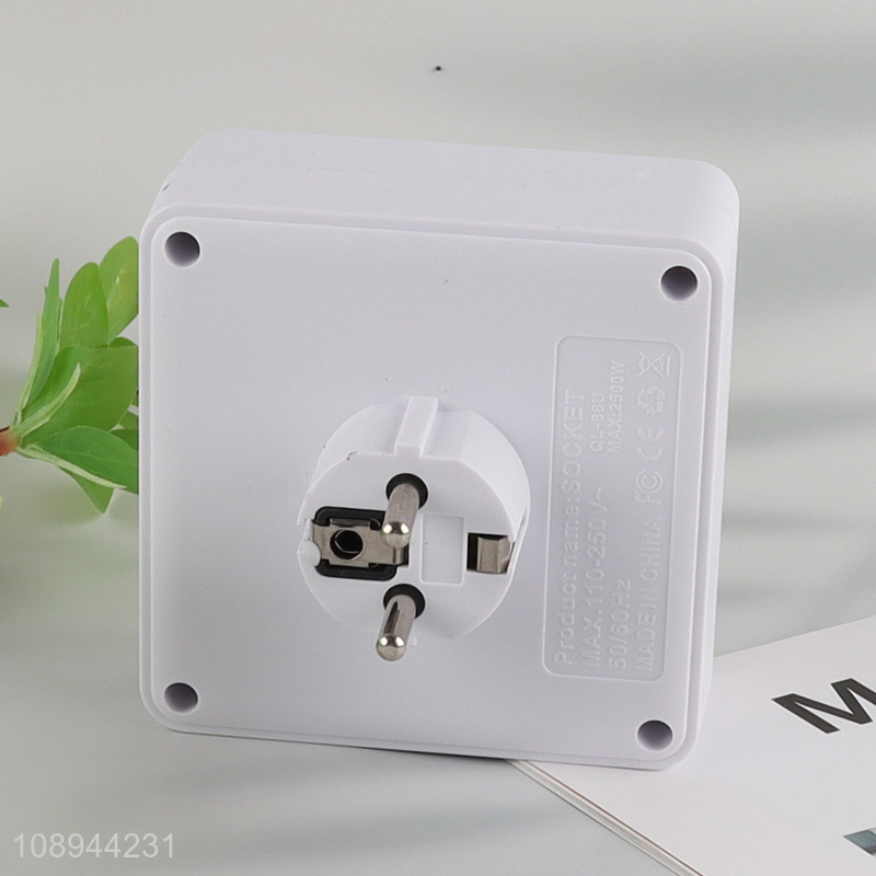 New Product EU Socket Travel Plug Adapter with 2 USB Charging Ports