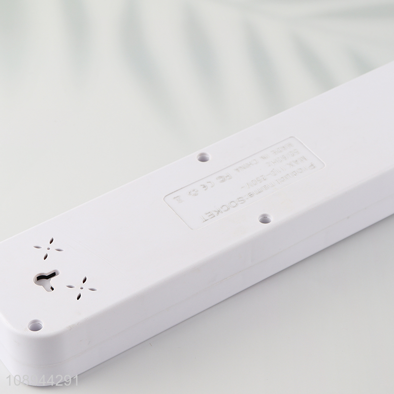 New Product Multi-Function European Power Strip with 4 Sockets 3 USB Ports