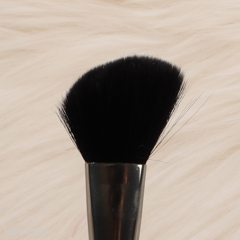 Hot items professional makeup brush contour brush with plastic handle