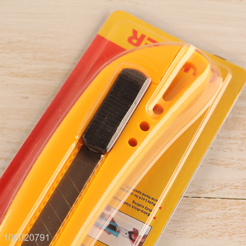 New Product 18mm Carbon Steel Retractable Snap-Off Utility Knife for Cardboard