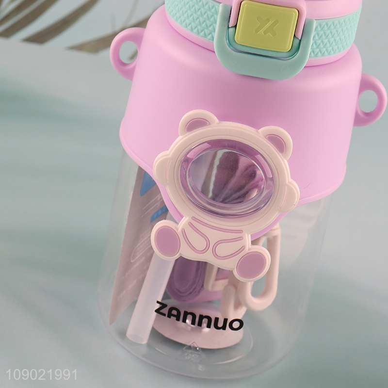 New Product 680ml Cute Plastic Water Bottle with Straw for Kids Boys Girls