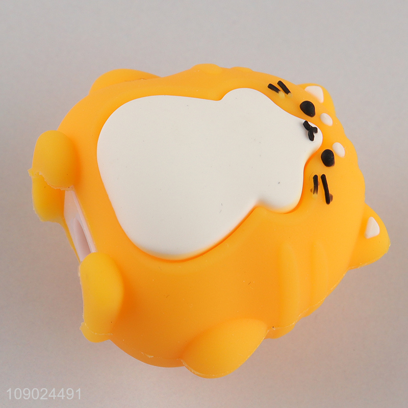 China Wholesale Manual Cute Cartoon Pencil Sharpener School Supplies