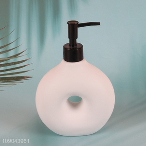 High Quality Modern Design Refillable Ceramic Soap Dispenser with Black Pump