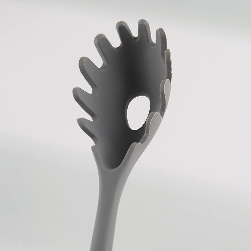 Low price silicone kitchen utensil spaghetti spatula