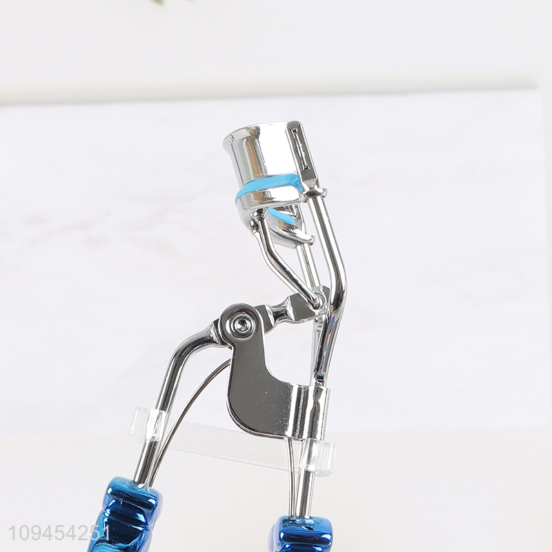Low price professional beauty eyelash curler for sale
