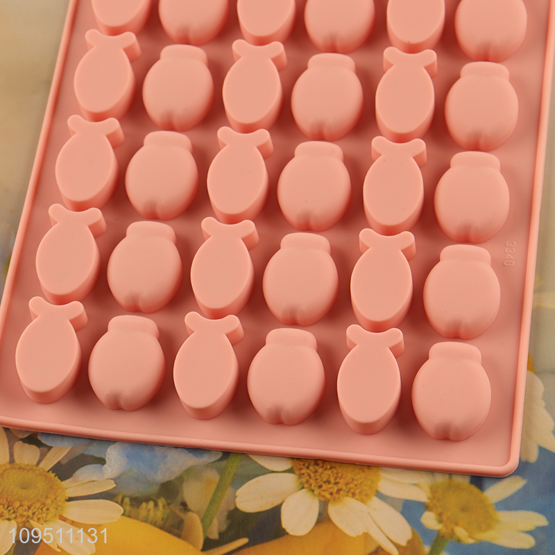 Hot selling home kitchen silicone candy mold for baking